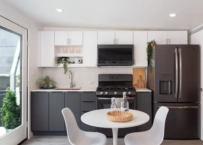 Pilih Kitchen Set di 1 Sisi untuk Dapur Kecil